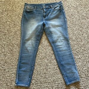 Woman’s size 16 Time and True high rise skinny jeans